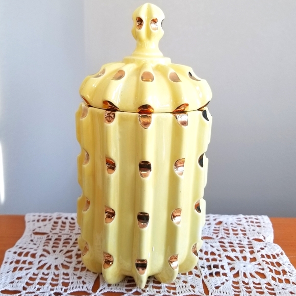 Vintage Candy Dish w/Lid - Picture 9 of 10